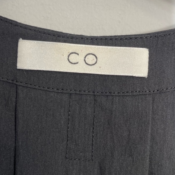 CO Collections V-Neck Blouse in Cotton Blend Poplin Black S Luxury Minimalist - Picture 6 of 16